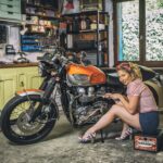 Warum eine Umweltmatte für dein Motorrad sinnvoll sein kann