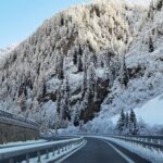 Asphalt-Synergie: vom Sattel ins Cockpit – Stilvoll durch die Off-Season Asphalt-Synergie: vom Sattel ins Cockpit – Stilvoll durch die Off-Season
